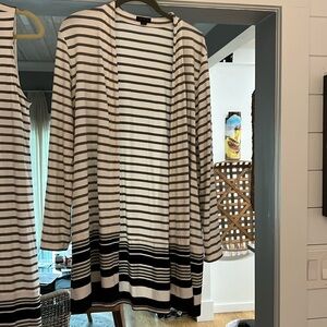 J jill medium wearever jacket cream and black Size Medium